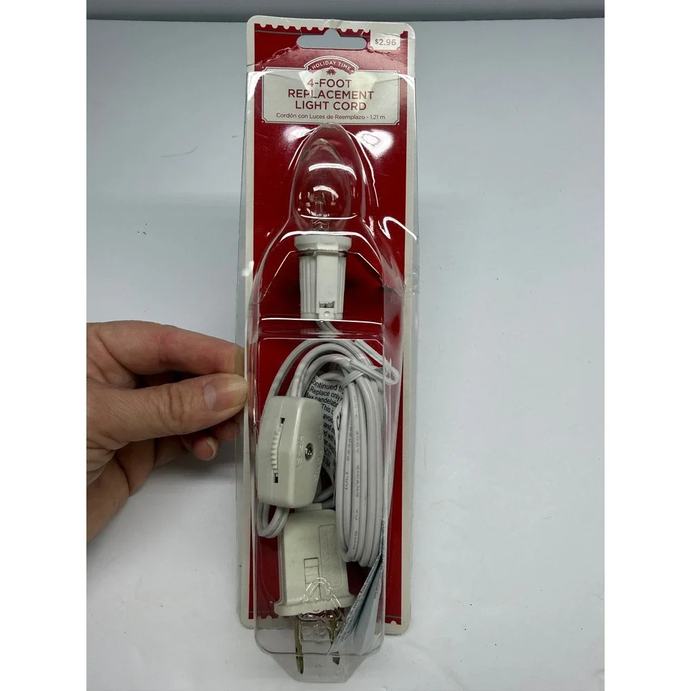 Holiday Time 4 Foot Replacement Light Cord with Bulb White 18-313 Indoor Use